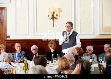 Jeremy Lewis al oldie pranzo letterario 08-3-16 Foto Stock