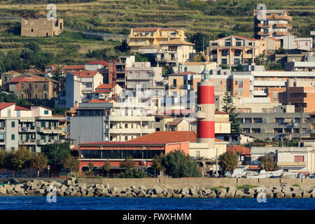 Punta Pezzo faro, Villa San Giovanni Calabria, Italia, Europa Foto Stock