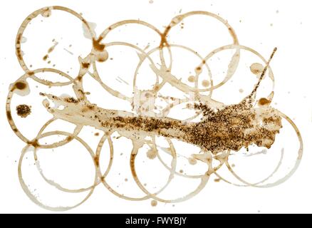 Sacco di forma circolare le macchie di caffè su sfondo bianco. Foto Stock