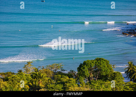 Penisola di OSA, COSTA RICA - Pan Dulce spiaggia e l'Oceano Pacifico. Foto Stock