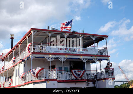 La Georgia Regina ruota a cassette riverboat, Savannah, Georgia, Stati Uniti d'America Foto Stock