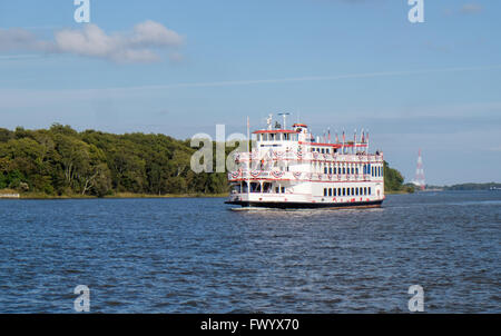 La Georgia Regina ruota a cassette riverboat, Savannah, Georgia, Stati Uniti d'America Foto Stock