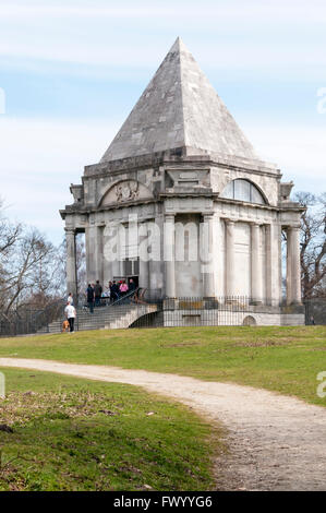 Il restaurato Mausoleo Darnley a Cobham in Kent. Foto Stock