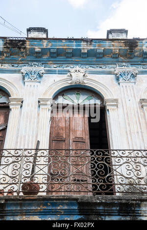 Palazzo della vecchia Havana Foto Stock