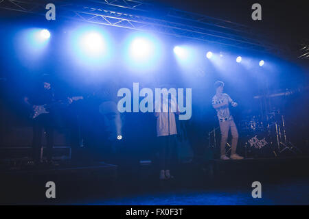 Liverpool, Regno Unito. Il 9 aprile 2016. Jack Johnson e Jack Gilinsky di 'Jack & Jack' eseguire all'O2 Academy, Liverpool, sulla loro 2016 UK Tour Credito: Myles Wright/ZUMA filo/Alamy Live News Foto Stock