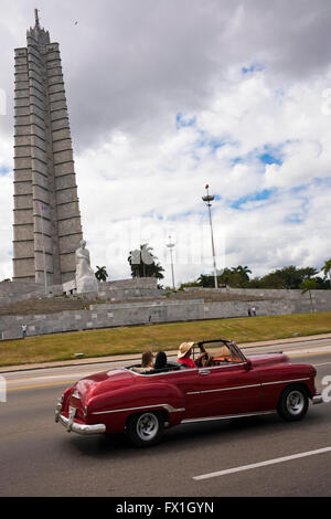 Vista verticale del Jose Marti memorial a l'Avana, Cuba. Foto Stock