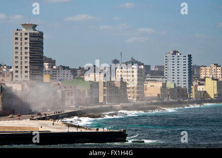 Vista orizzontale di Malecon e Havana Bay a Cuba. Foto Stock