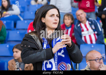 Barcellona, Spagna. Il 9 aprile 2016. Ventilatori in La Liga match tra RCD Espanyol e Atletico de Madrid al Powerade Stadium Aprile 9, 2016 in Barcelonal, Spagna. Credito: Christian Bertrand/Alamy Live News Foto Stock