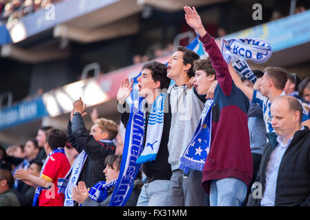 Barcellona, Spagna. Il 9 aprile 2016. Ventilatori in La Liga match tra RCD Espanyol e Atletico de Madrid al Powerade Stadium Aprile 9, 2016 in Barcelonal, Spagna. Credito: Christian Bertrand/Alamy Live News Foto Stock