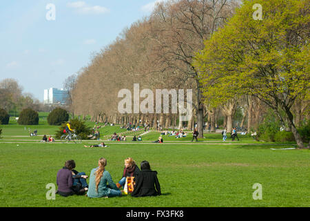 Köln, Sülz, Universitätsstrasse, Universität zu Köln, Grüngürtel. Foto Stock