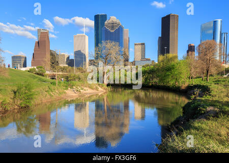 Vista del centro città di Houston, Texas in una bella giornata di sole Foto Stock