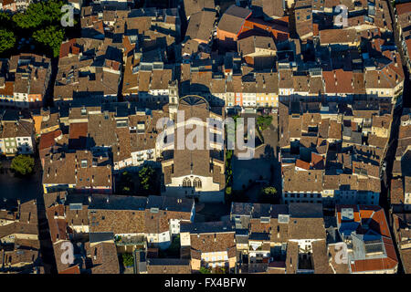 Vista aerea, la chiesa de la collégiale Sainte Croix, centro di Montelimar, centro, Montelimar, Francia, Rhône-Alpes, in Francia, in Europa, Foto Stock