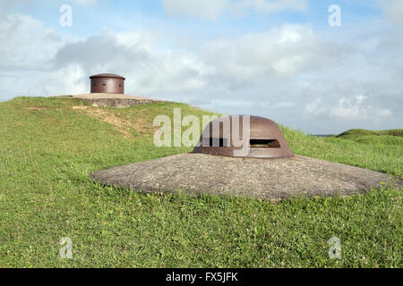 Mitragliatrice torretta con una posizione di osservazione dietro, sulla parte superiore del Fort Douaumont, vicino a Verdun, Francia. Foto Stock