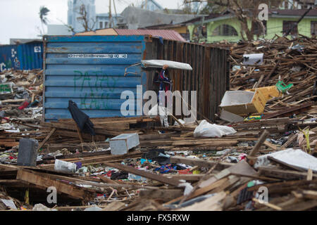 Il prossimo 8 Novembre 2013,Typhoon Haiyan,(noto come Yolanda nelle Filippine).Questa immagine presa a due settimane dopo l'evento. Foto Stock