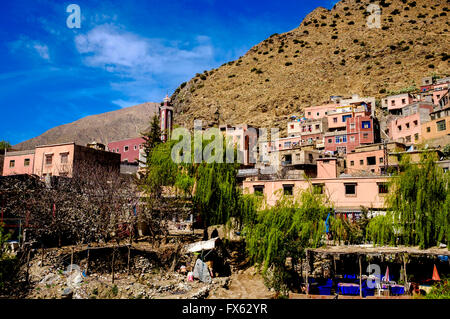 Il villaggio di Setti-Fatma alle pendici dell Atlante nell'Ourika Valley, Marocco, Africa del Nord Foto Stock