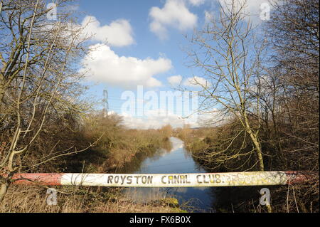 Royston Canal vicino a Barnsley, South Yorkshire, Regno Unito. Foto Stock