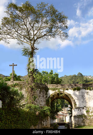 Vista del patrimonio mondiale Unesco città di Ouro Preto, Minas Gerais, Brasile Foto Stock
