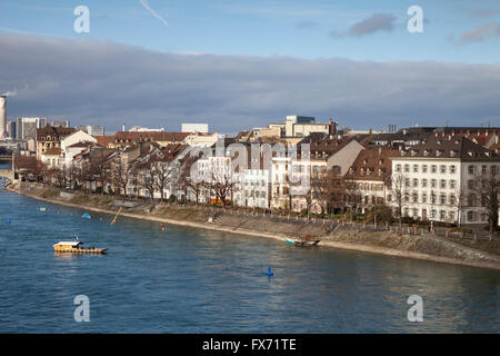 Vista la passeggiata sul Reno e Münsterfähre, Oberer Rheinweg Basel, Cantone di Basilea, Svizzera Foto Stock