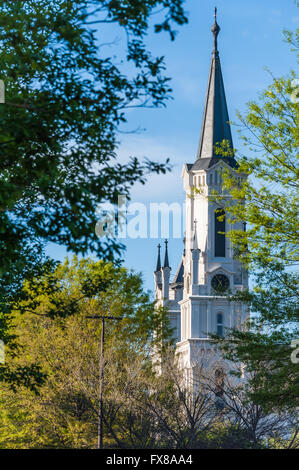 La guglia ornata di prima Chiesa Presbiteriana in downtown Columbus, Georgia, Stati Uniti d'America. Foto Stock