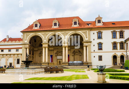 Il giardino di palazzo Waldstein a Praga Foto Stock