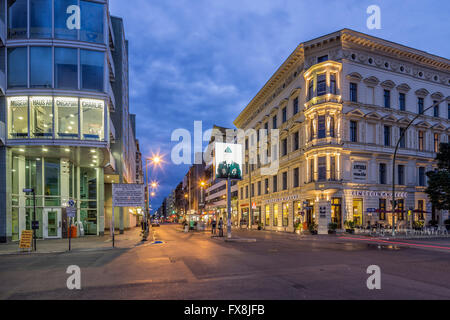 Monumento il Checkpoint Charlie, Friedrichstrasse Berlin-Mitte, Berlino, Germania, Deuschland, Europa UE Foto Stock