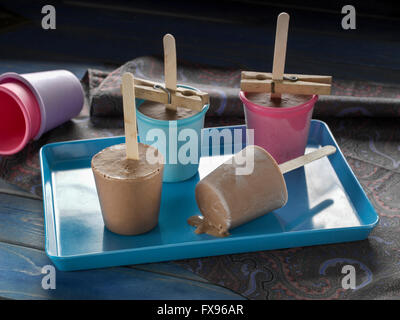 Dairy free fudgesicles vegano Foto Stock