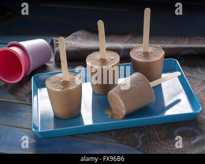 Dairy free fudgesicles vegano Foto Stock