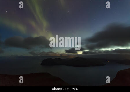 Aurora boreale, luci del nord. Isole di Faroe Foto Stock