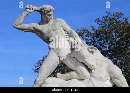 Teseo e il Minotauro, 1826. Da Ramey (1796-1852). Tulleries, Parigi, Francia. Foto Stock