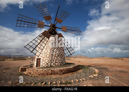 Il mulino a vento, Molino de Tefía, Tefia, Fuerteventura, Isole Canarie, Spagna Foto Stock