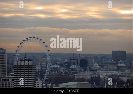 London Eye, viste a 360 gradi di Londra Foto Stock