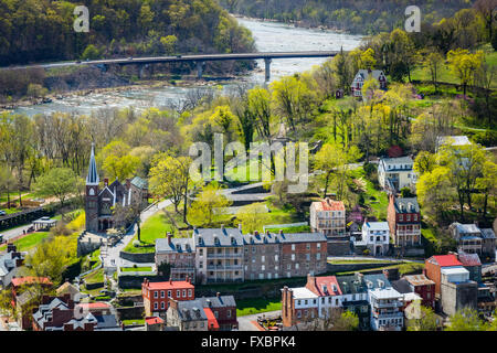 Vista del fiume Shenandoah e harpers Ferry dal Maryland Heights, in harpers Ferry, West Virginia. Foto Stock