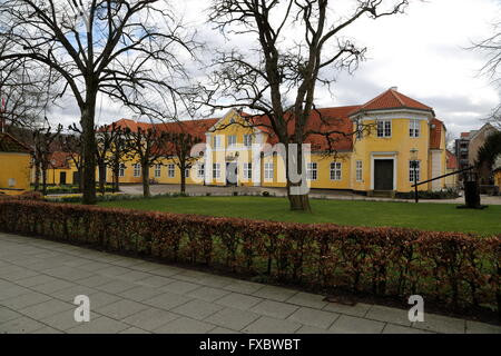 "Hovedgaarden' è l'edificio principale di un piccolo maniero. L'edificio risale al 1767, è la più antica in Silkeborg. Foto Stock