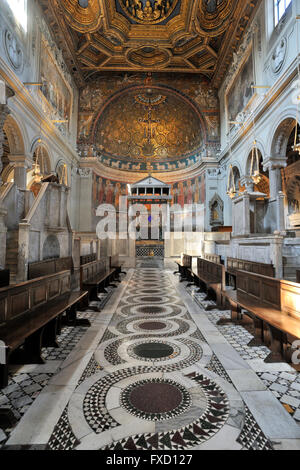 Italia, Roma, basilica di San Clemente interni Foto Stock