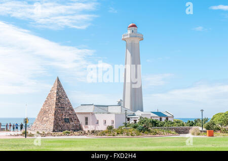 PORT ELIZABETH, SUD AFRICA - 27 febbraio 2016: La Riserva Donkin house un faro e una piramide di pietra eretto da Sir Rufan Foto Stock