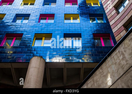 No 1 Poultry, uno degli edifici post-modernisti più rappresentativi della Gran Bretagna. Progettato da James Stirling, Londra, Regno Unito Foto Stock