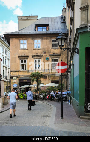 Zaulek Niewiernego Tomasza, Cafe Camelot, Città Vecchia, Cracovia in Polonia Foto Stock