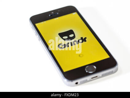 Grindr gay dating app su un telefono cellulare Foto Stock