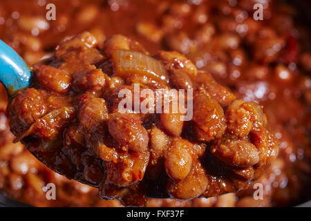 Il Cile fagioli o fagioli pinto con salsa chili, un piatto tipico del Nuovo Messico, STATI UNITI D'AMERICA Foto Stock