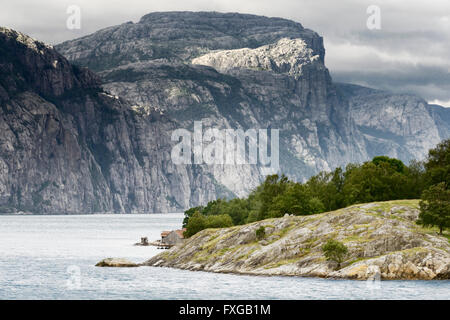 Norvegia paesaggi. Bella fiordi norvegesi Foto Stock