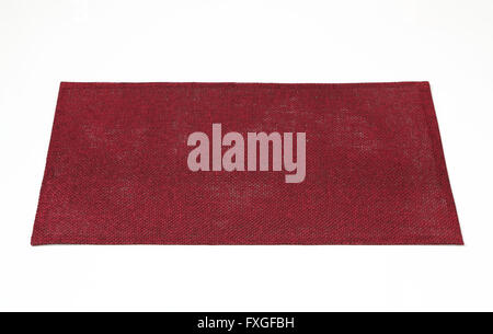 Rettangolare posto borgogna tappetino su sfondo bianco Foto Stock