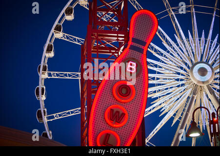 Ruota panoramica Ferris su Clifton Hill in Niagara Falls, Ontario Foto Stock