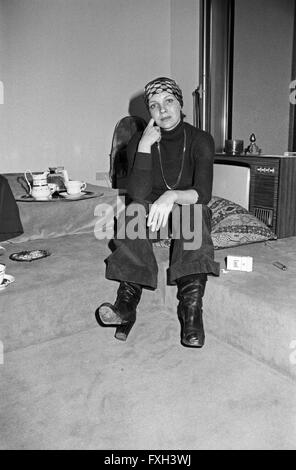 Deutsche Schauspielerin Gila von Weitershausen, Deutschland 1970er Jahre. Attrice tedesca Gila von Weitershausen, Germania degli anni settanta. 24x36swNeg683 Foto Stock