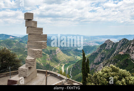 Scale di comprensione monumento in abbazia benedettina di Santa Maria de Montserrat sulla montagna di Montserrat in Spagna Foto Stock