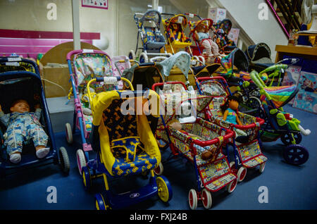 Memorizzare i giocattoli per bambini, Praga, Repubblica Ceca Foto Stock