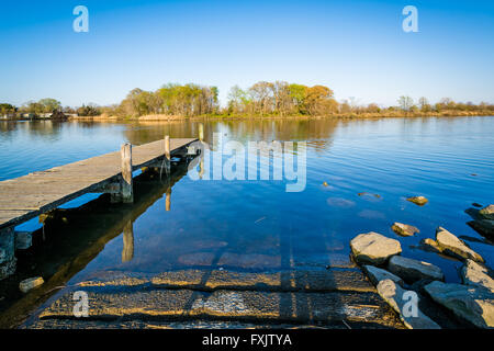 Dal Molo presso Merritt Point Park, a Dundalk, Maryland. Foto Stock