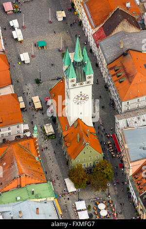 Vista aerea, torre di città a Theresienplatz Straubing, Baviera orientale, Baviera, Germania, Europa, vista aerea, uccelli-eyes view Foto Stock