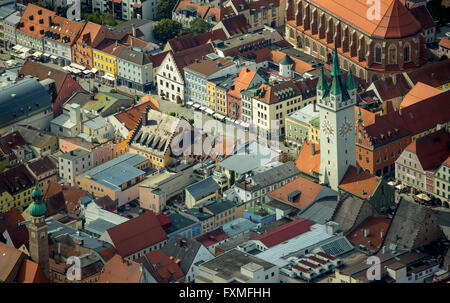 Vista aerea, torre di città a Theresienplatz Straubing, Baviera orientale, Baviera, Germania, Europa, vista aerea, uccelli-occhi vista, Foto Stock