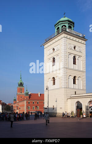 La Polonia, la città di Varsavia, Città Vecchia, visualizzazione di terrazza, punto di vista, vantage point, torre della chiesa di Sant'Anna, il Castello Reale Foto Stock