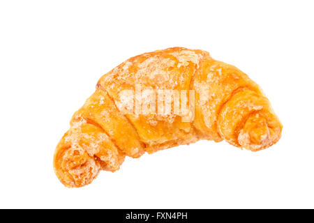 Freschi e gustosi croissant su sfondo bianco, percorso di clipping closeup Foto Stock